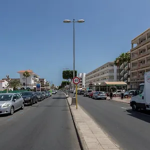 flatguest-san-fernando-4bdr-terrace-parking.in-canary-islands.com/